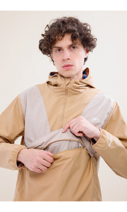 Flow Flex Ultra Hafif Su Geçirmez Hoodie – Bej/Krem (Kum Tepeleri), Çantaya Dönüşen Tasarım