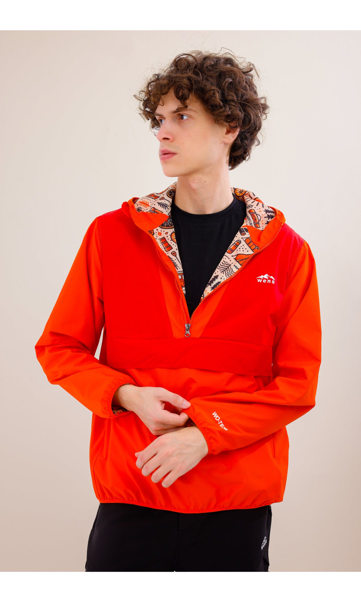 Flow Flex Ultra Hafif Su Geçirmez Hoodie– Kırmızı/Turuncu (Gün Batımı İkilisi), Çantaya Dönüşen Tasarım.