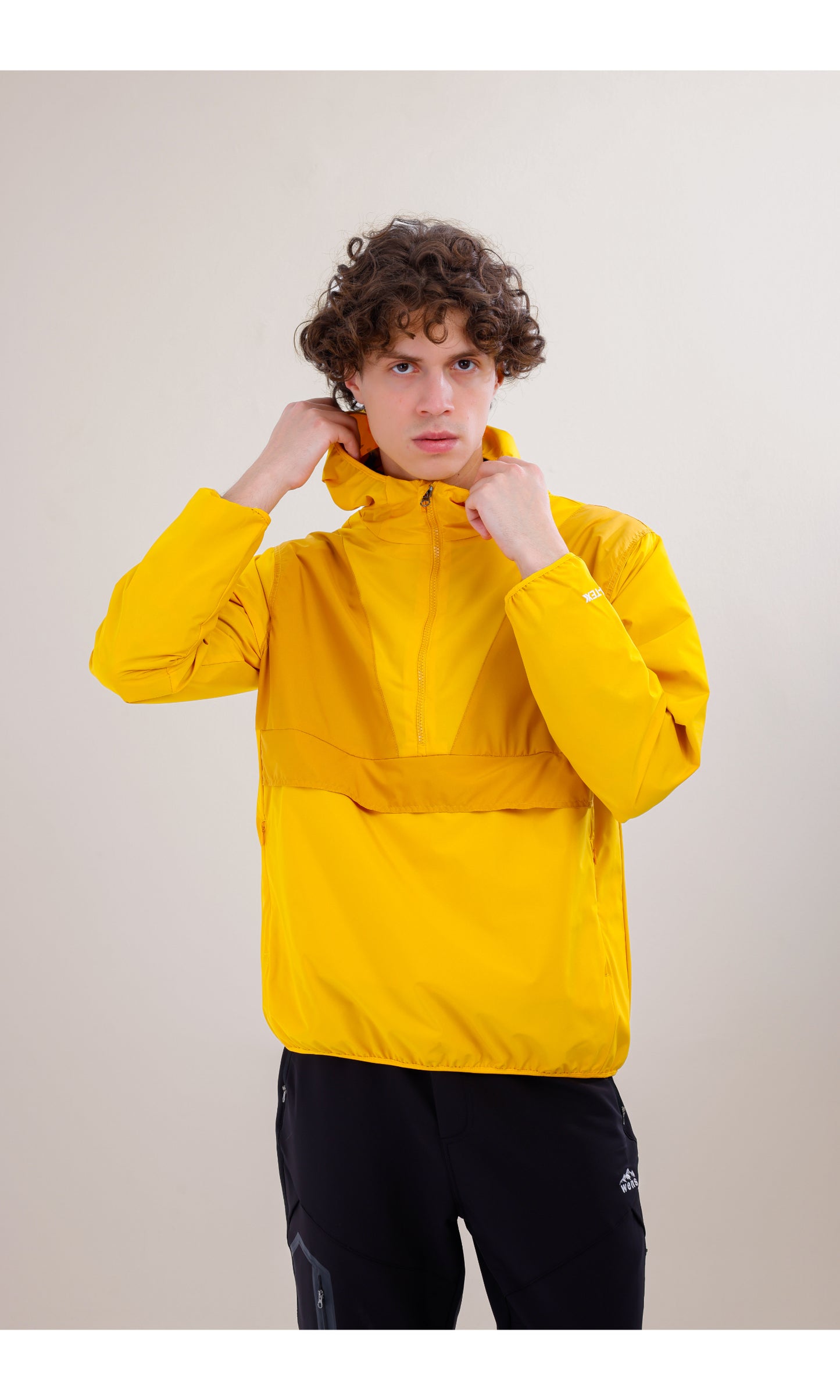 Flow Flex Ultra Hafif Su Geçirmez Hoodie – Sarı/Hardal (Gün Işığı İkilisi), Çantaya Dönüşen Tasarım